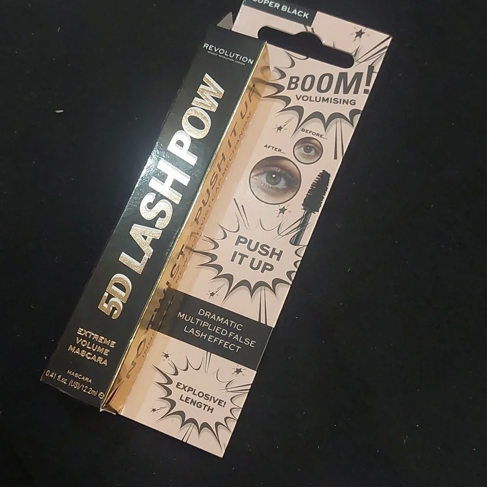 NEW Makeup revolution 5d lash pow mascara super black